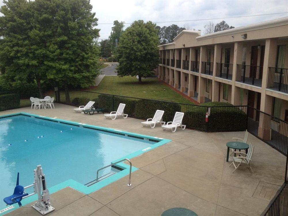 Red Roof Inn Atlanta - Suwanee/Mall Of Georgia Exterior foto